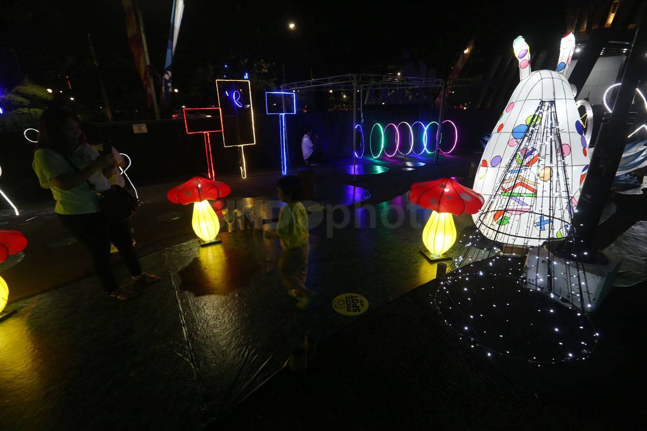 Klaska Light Festive...