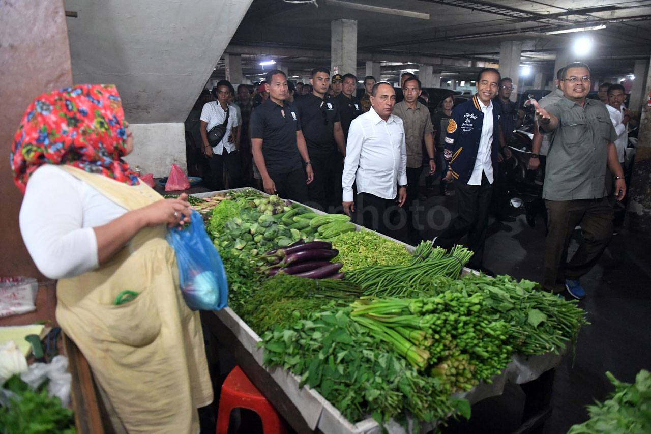 Presiden Jokowi Kunjungi...