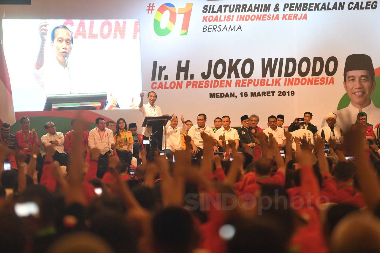 Capres Jokowi Hadiri...