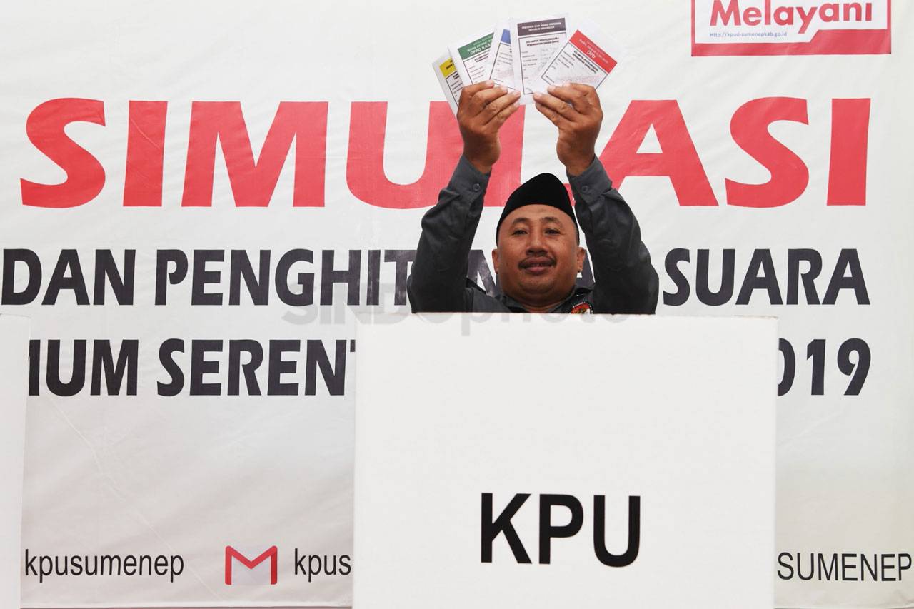 KPU Sumenep Gelar Simulasi...