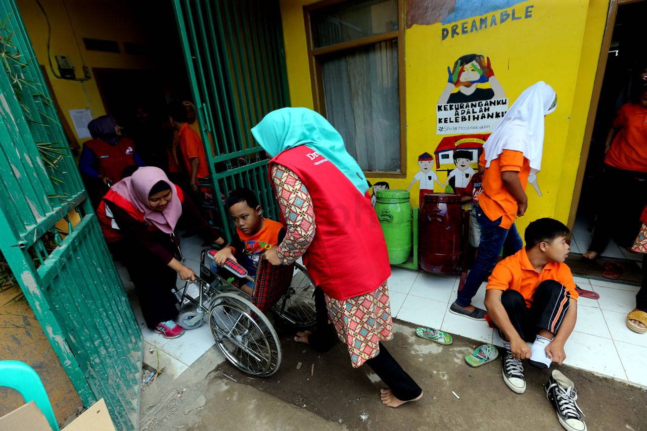 Sekolah Luar Ruang Anak...