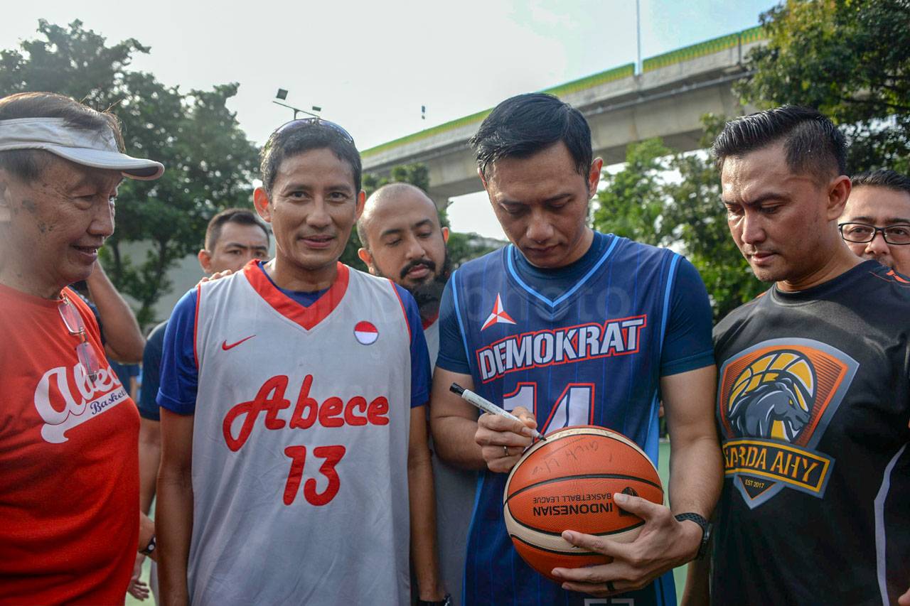 Cawapres Sandiaga Uno...
