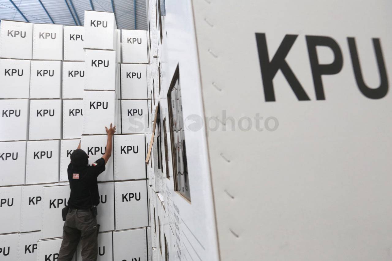 KPU Surabaya Rakit Kotak...
