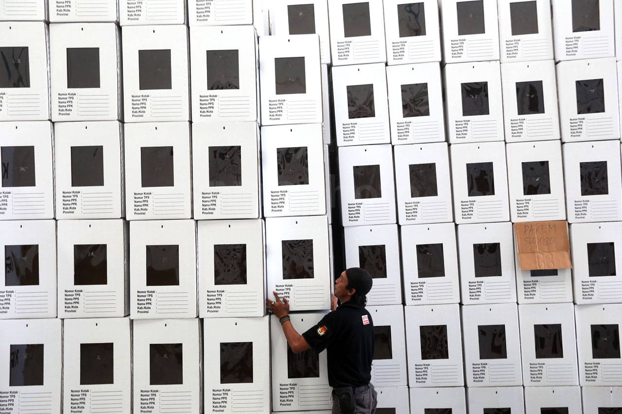 KPU Surabaya Rakit Kotak...