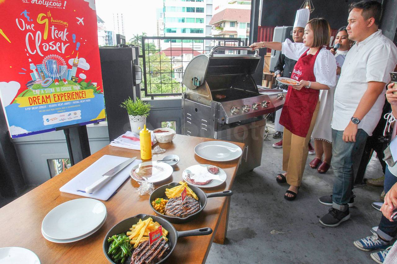 Steak Hotel by HOLYCOW...