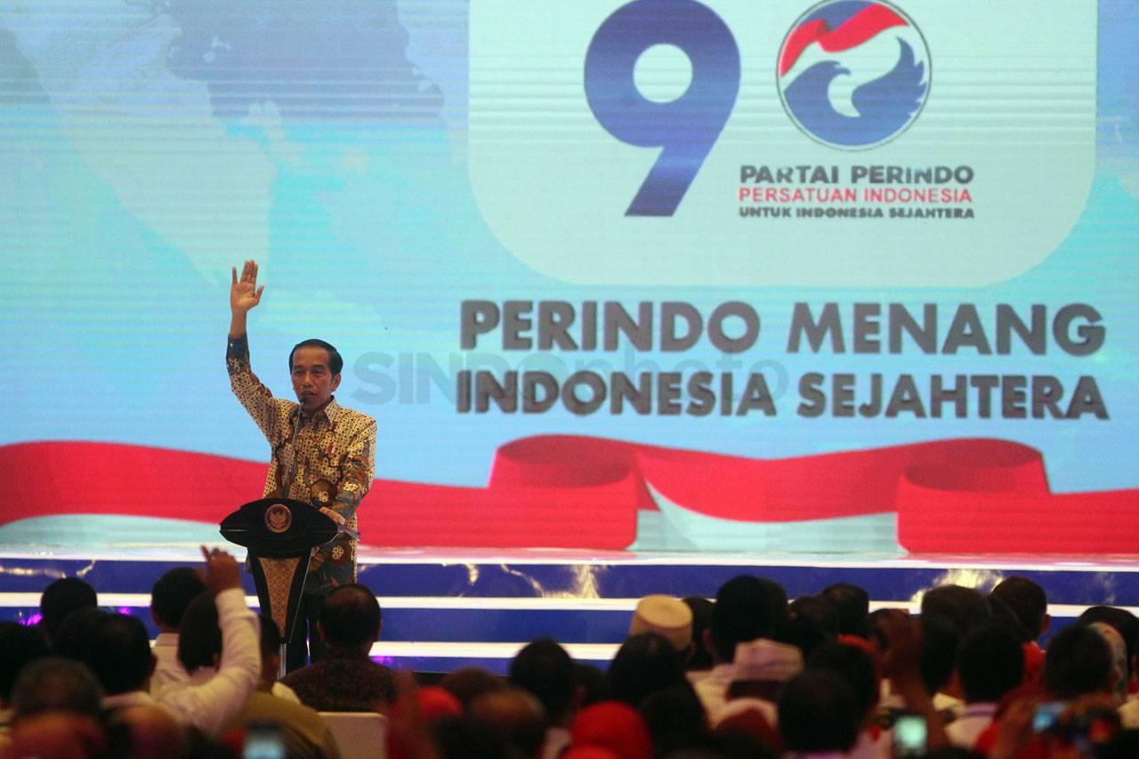 Presiden Jokowi Hadiri...