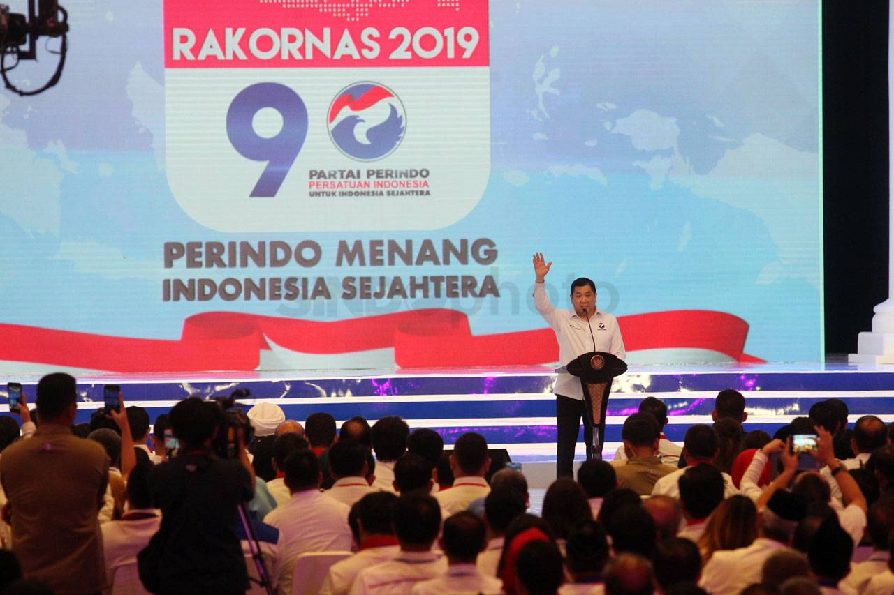 Presiden Jokowi Hadiri...