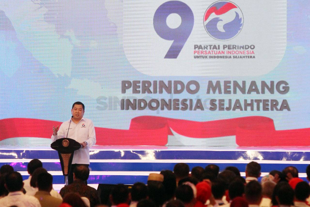 Presiden Jokowi Hadiri...