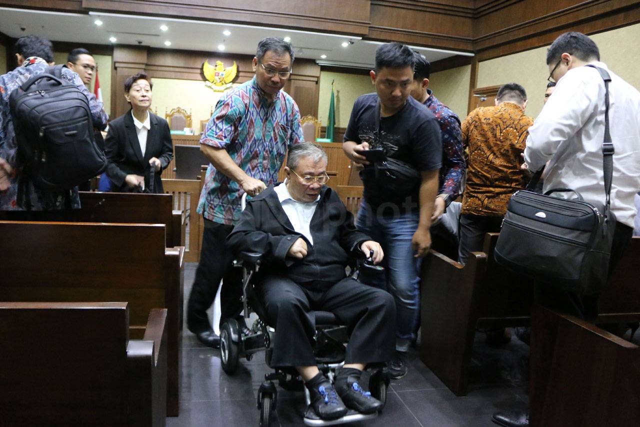 Mantan Dirut WKE Budi...