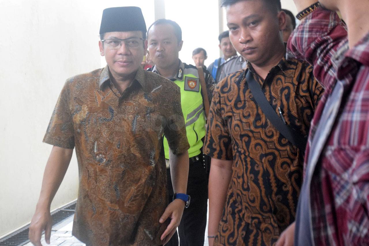 Taufik Kurniawan Didakwa...
