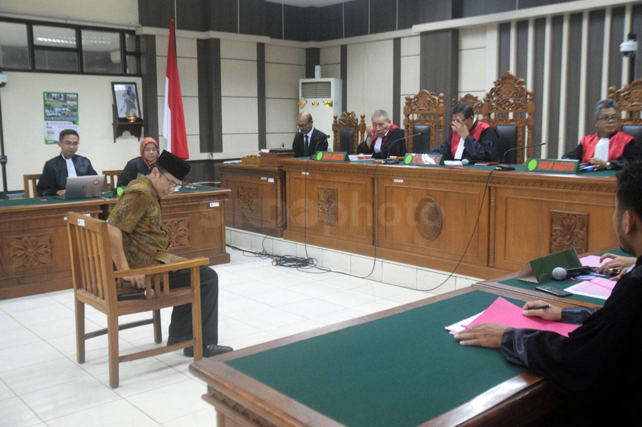 Taufik Kurniawan Didakwa...