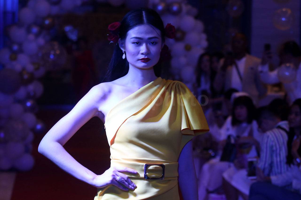 Fashion Show Maision...