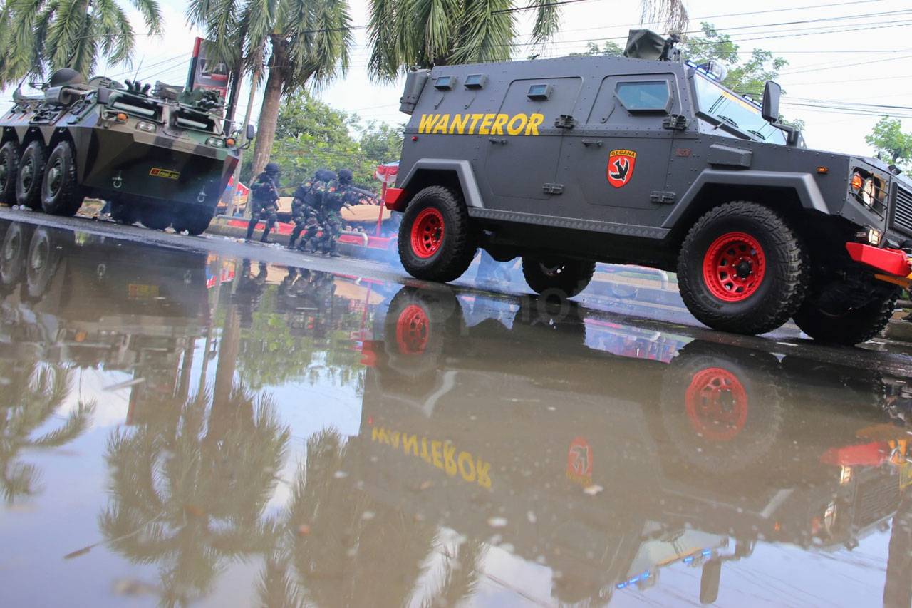 Polri/TNI Gelar Sispamkota...