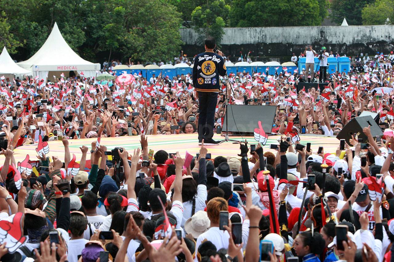 Capres Jokowi Hadiri...