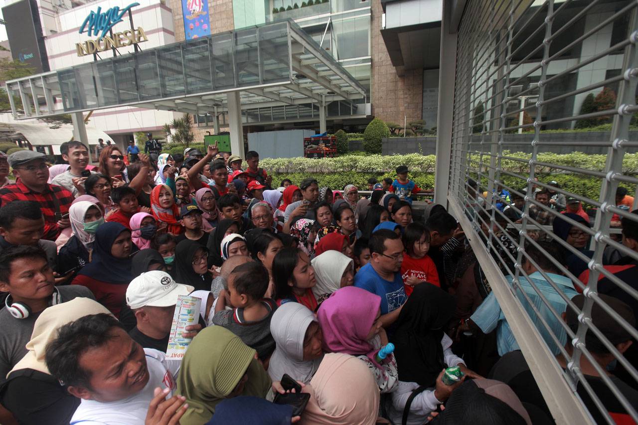 Penumpang Membludak...