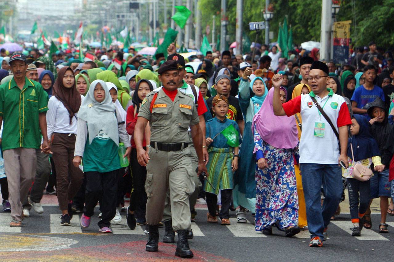 Puluhan Ribu Nahdliyin...