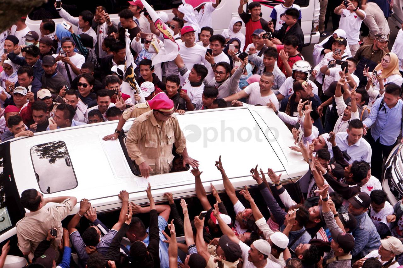 Capres Prabowo Hadiri...