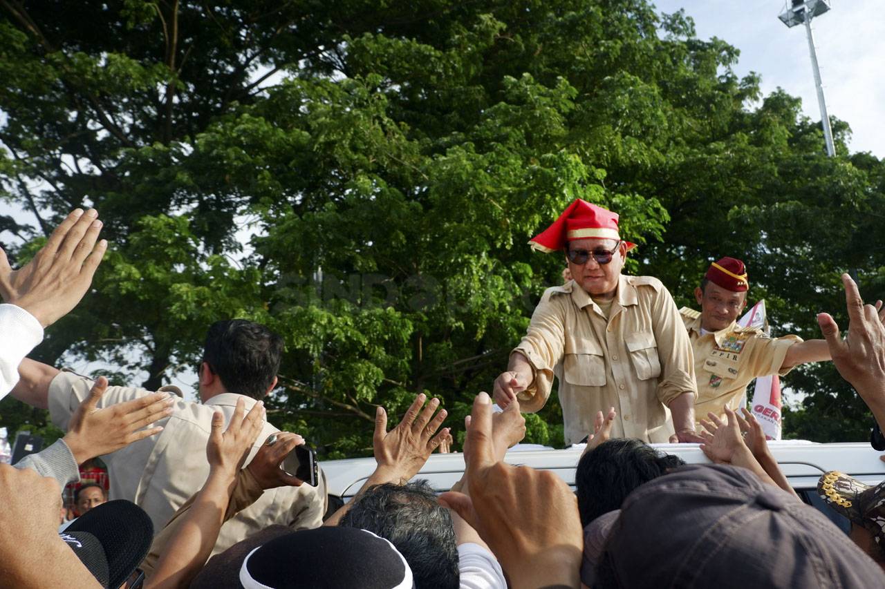 Capres Prabowo Hadiri...