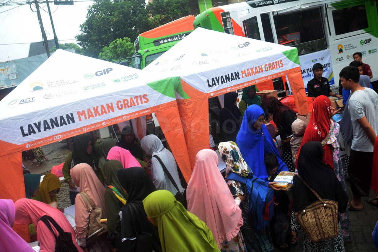 Warga Semarang Antusias...