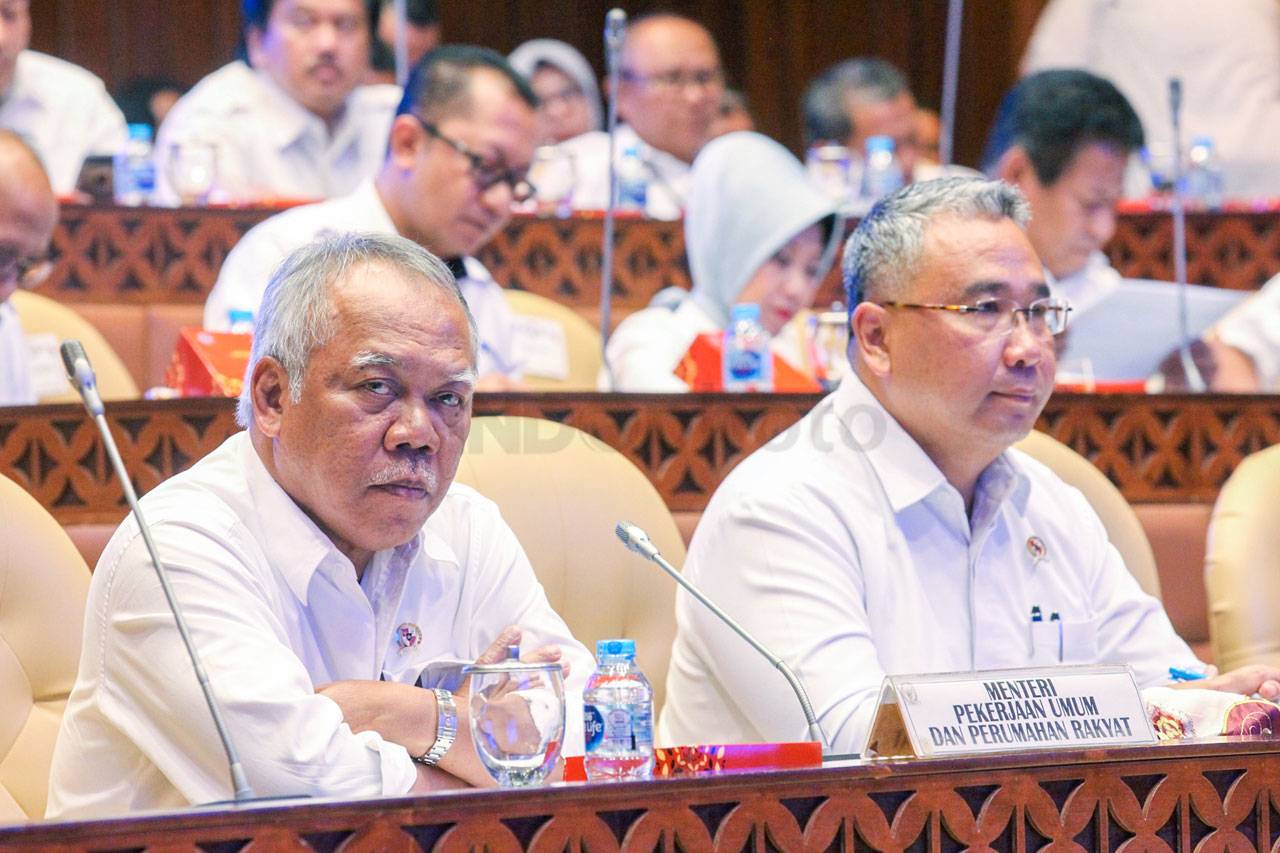 Komisi V DPR Raker Bahas...
