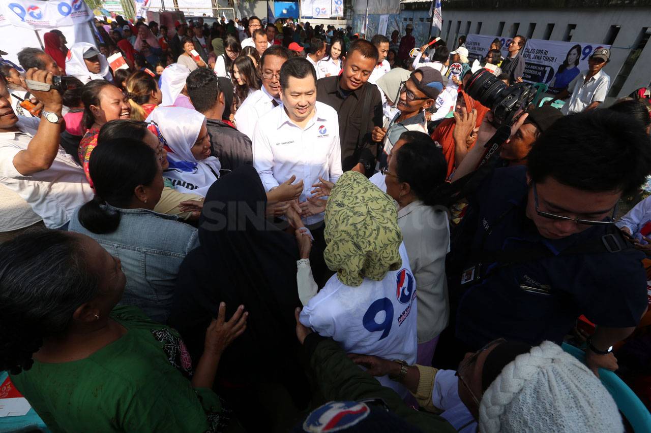 HT Sambangi Bazar Murah...