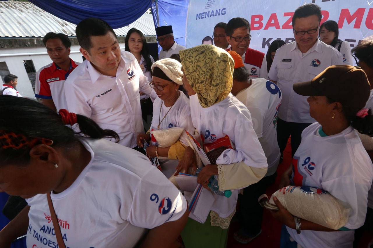 HT Sambangi Bazar Murah...