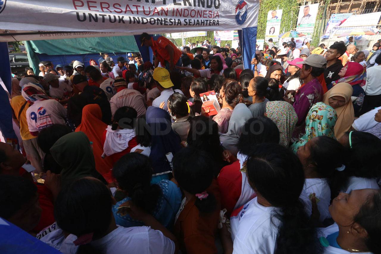 HT Sambangi Bazar Murah...