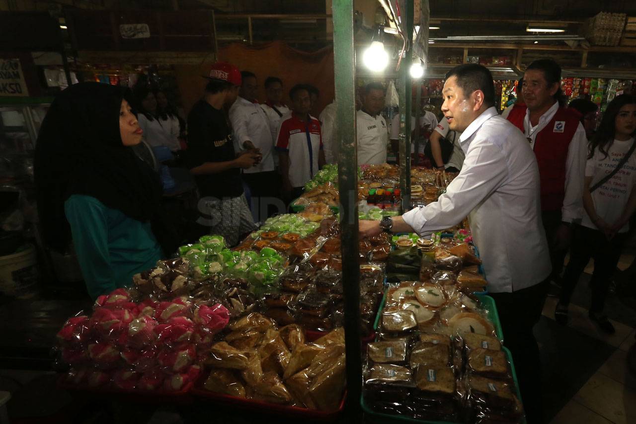 HT Sambangi Bazar Murah...