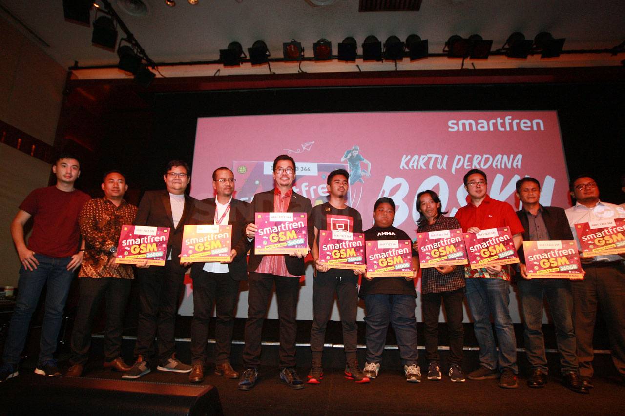 Smartfren Luncurkan...