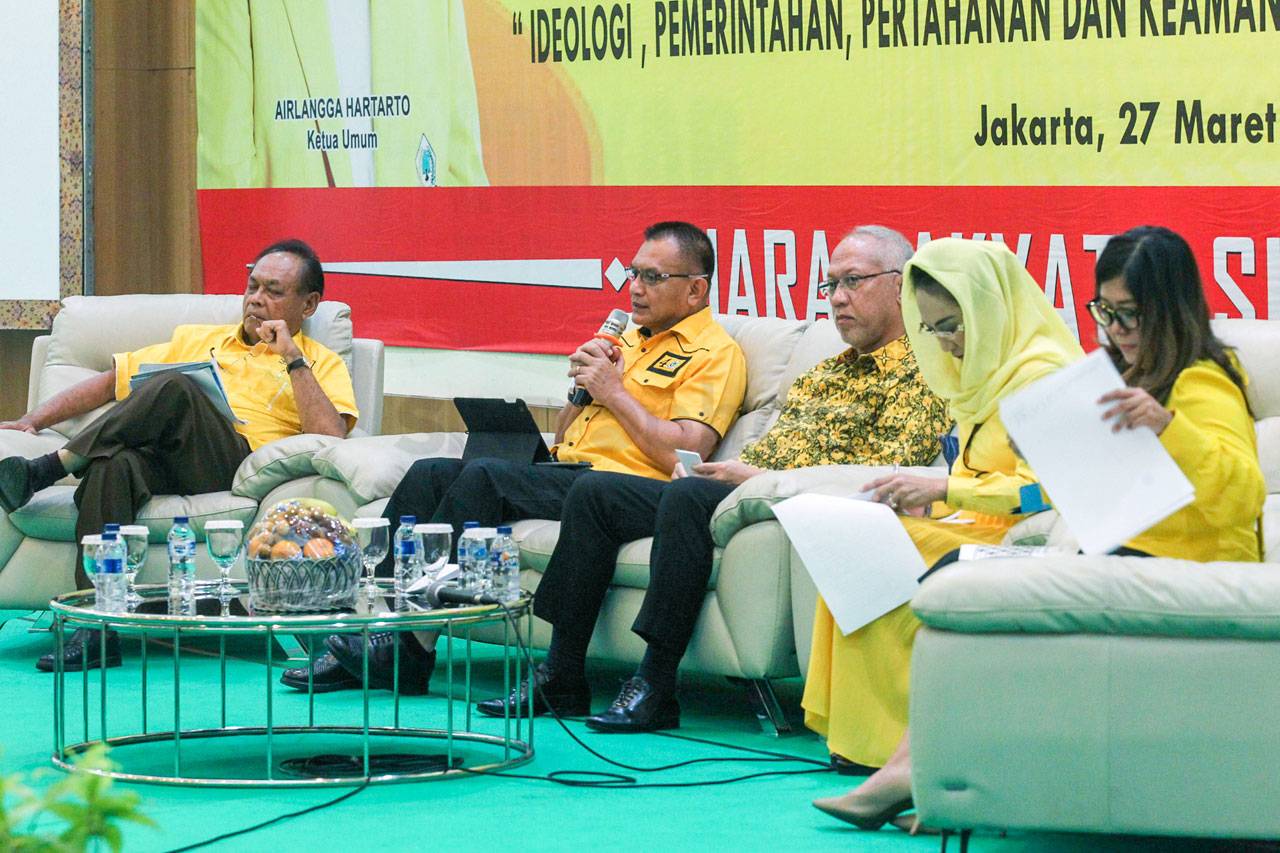 Partai Golkar Gelar...
