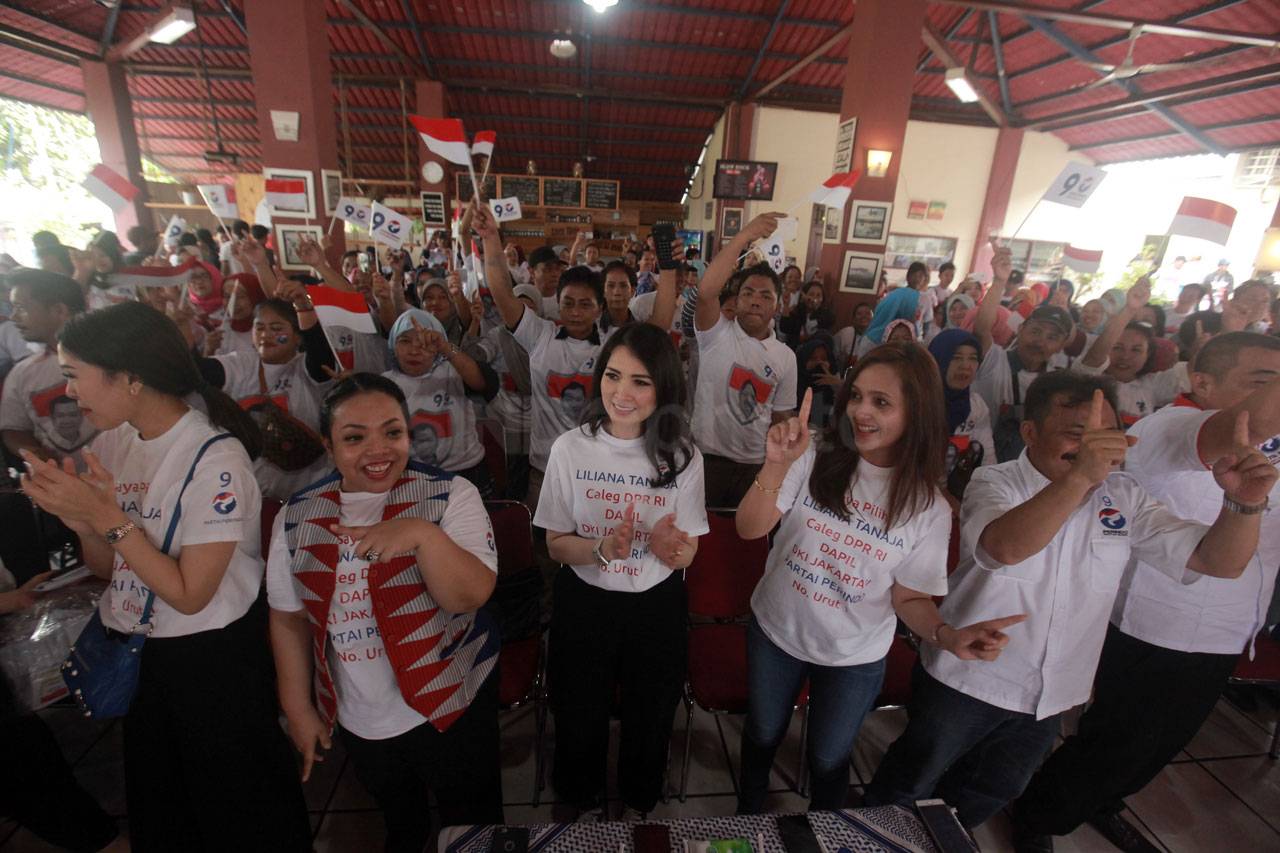 Caleg DPR Liliana Tanoesoedibjo...