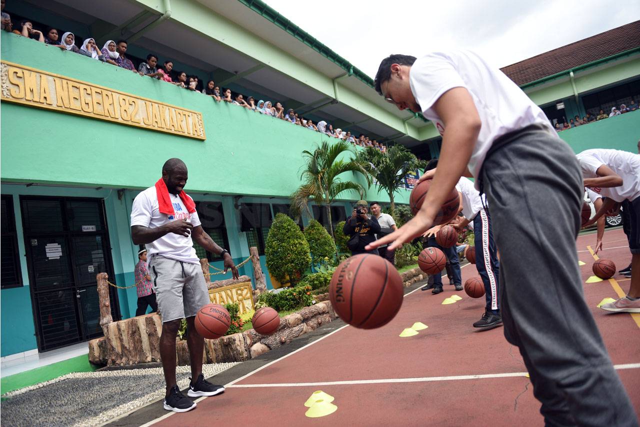 Juara Slamdunk NBA Jason...