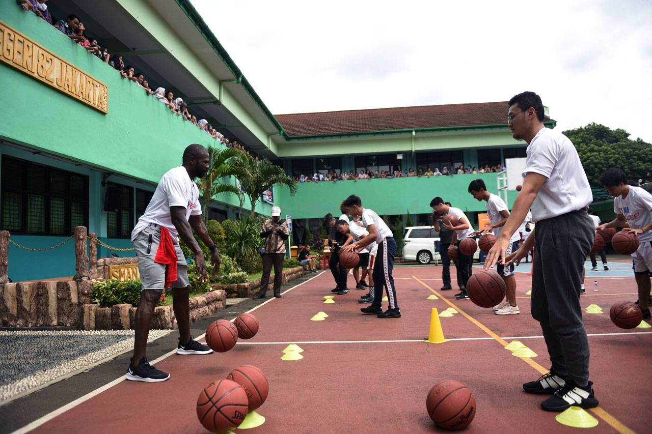 Juara Slamdunk NBA Jason...