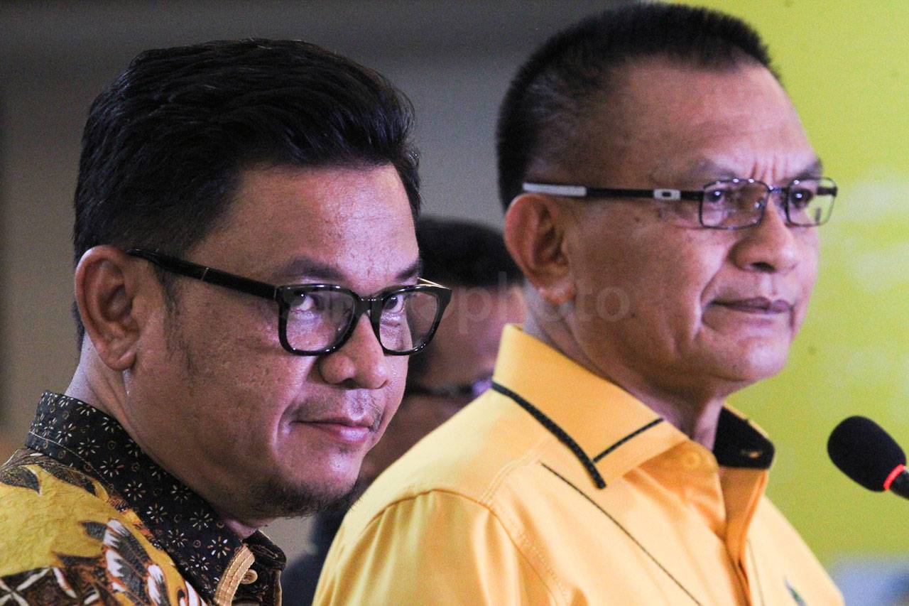 Partai Golkar Pecat...