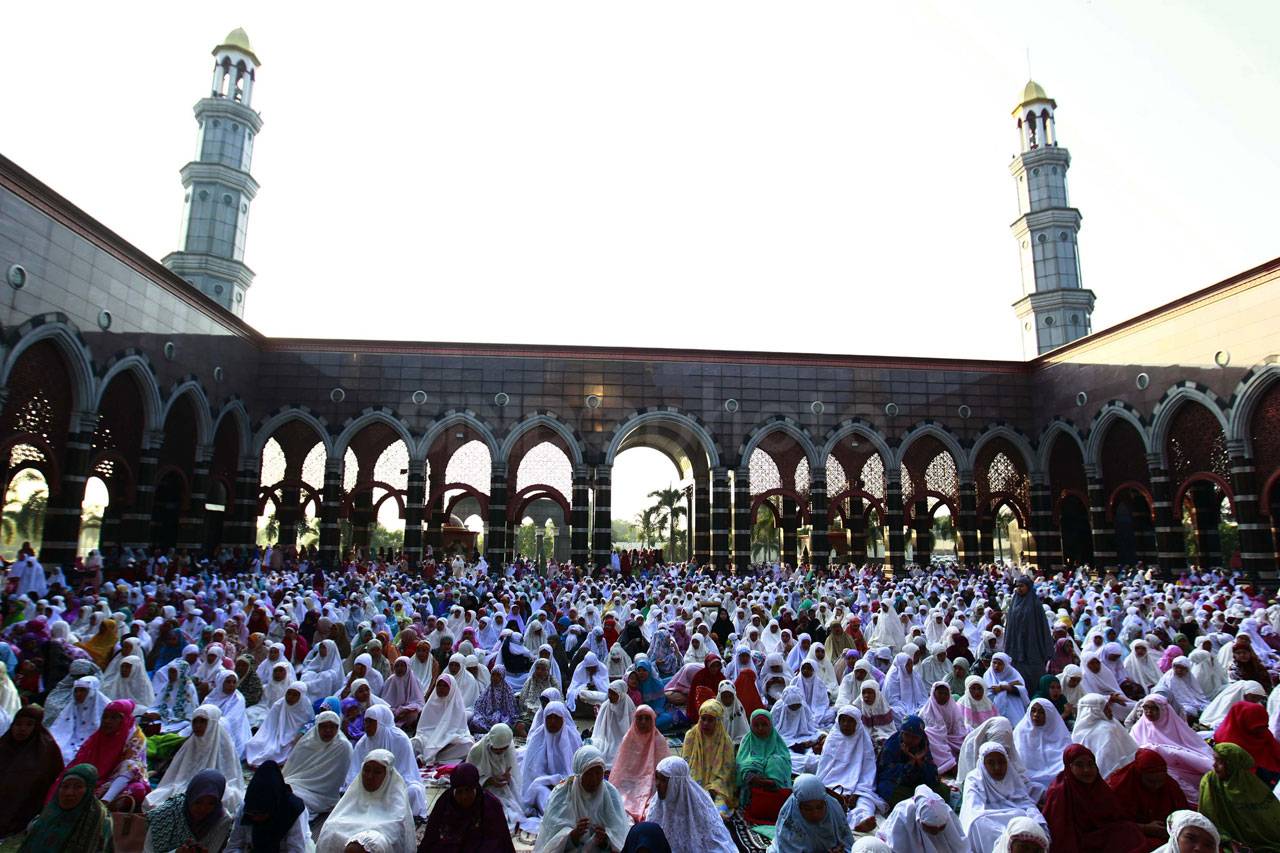 Mengintip Megahnya Masjid...
