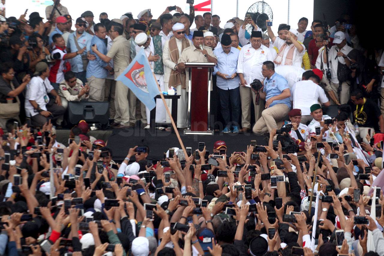 Capres Prabowo Hadiri...
