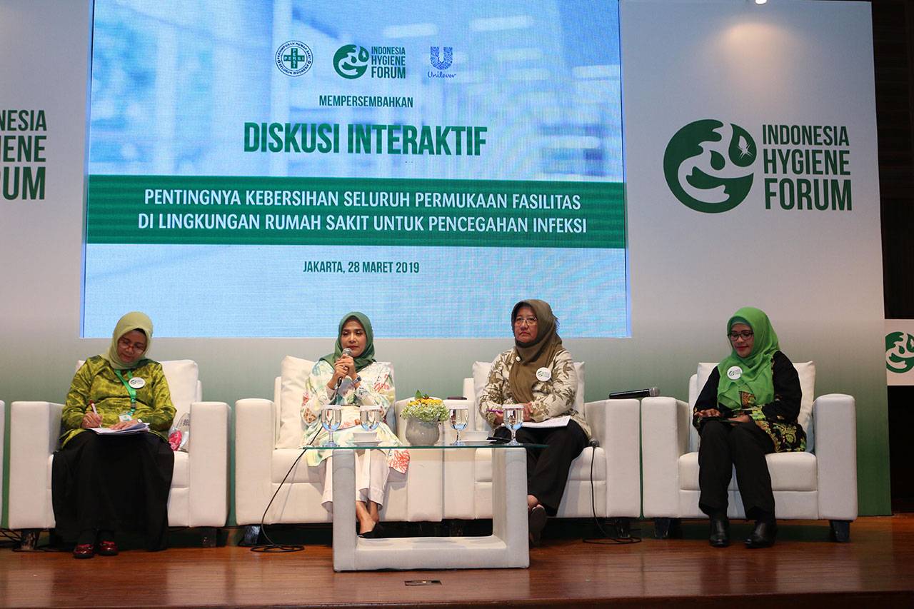Unilever Gelar Sosialisasi...