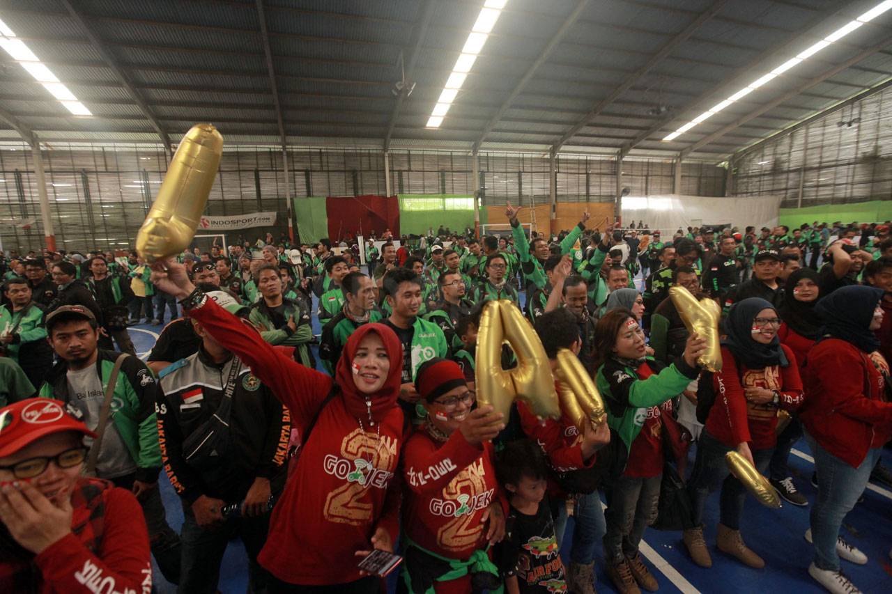 Memupuk Semangat Kebersamaan,...