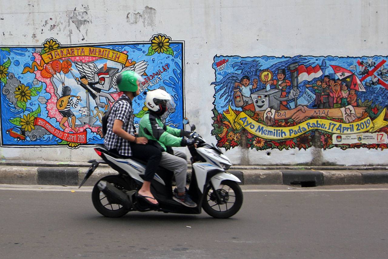 Mural Sukseskan Pemilu...