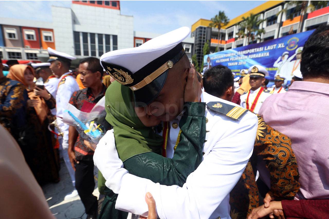 Poltekpel Surabaya Luluskan...