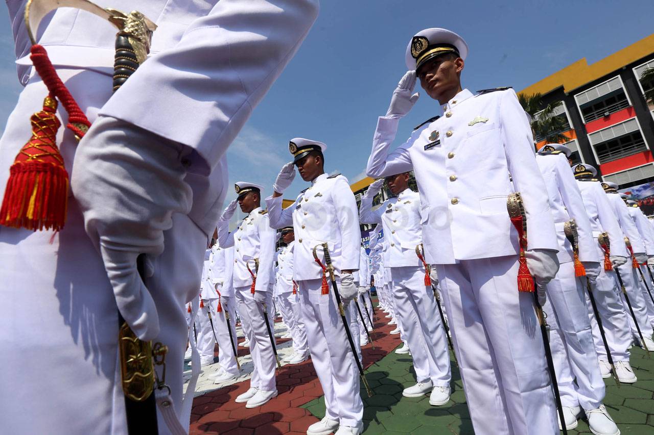 Poltekpel Surabaya Luluskan...