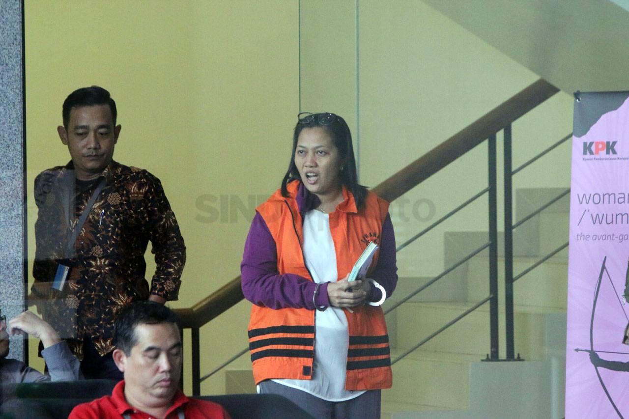 KPK Periksa Orang Kepercayaan...