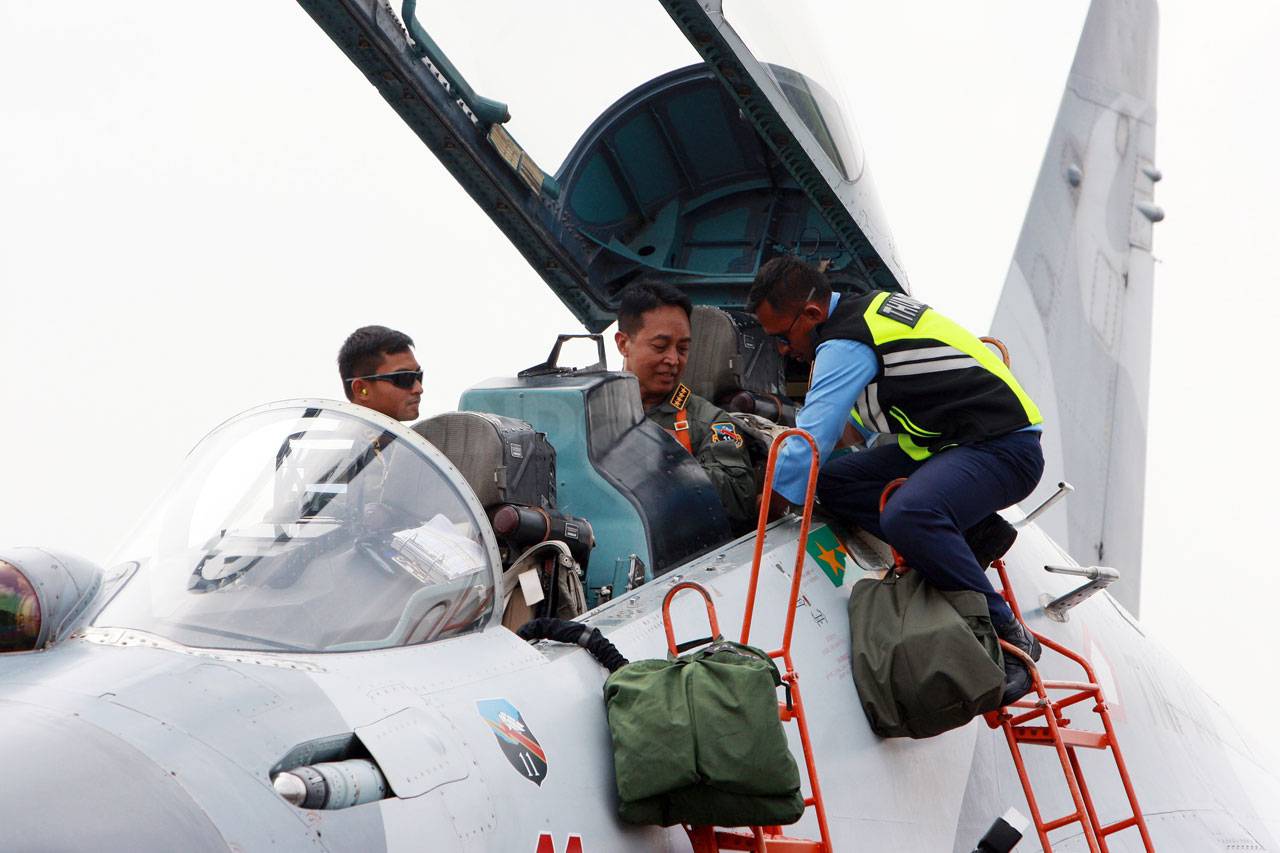 TNI AU Berikan Wing...