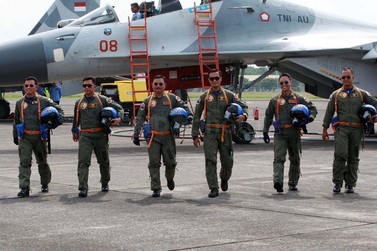 TNI AU Berikan Wing...