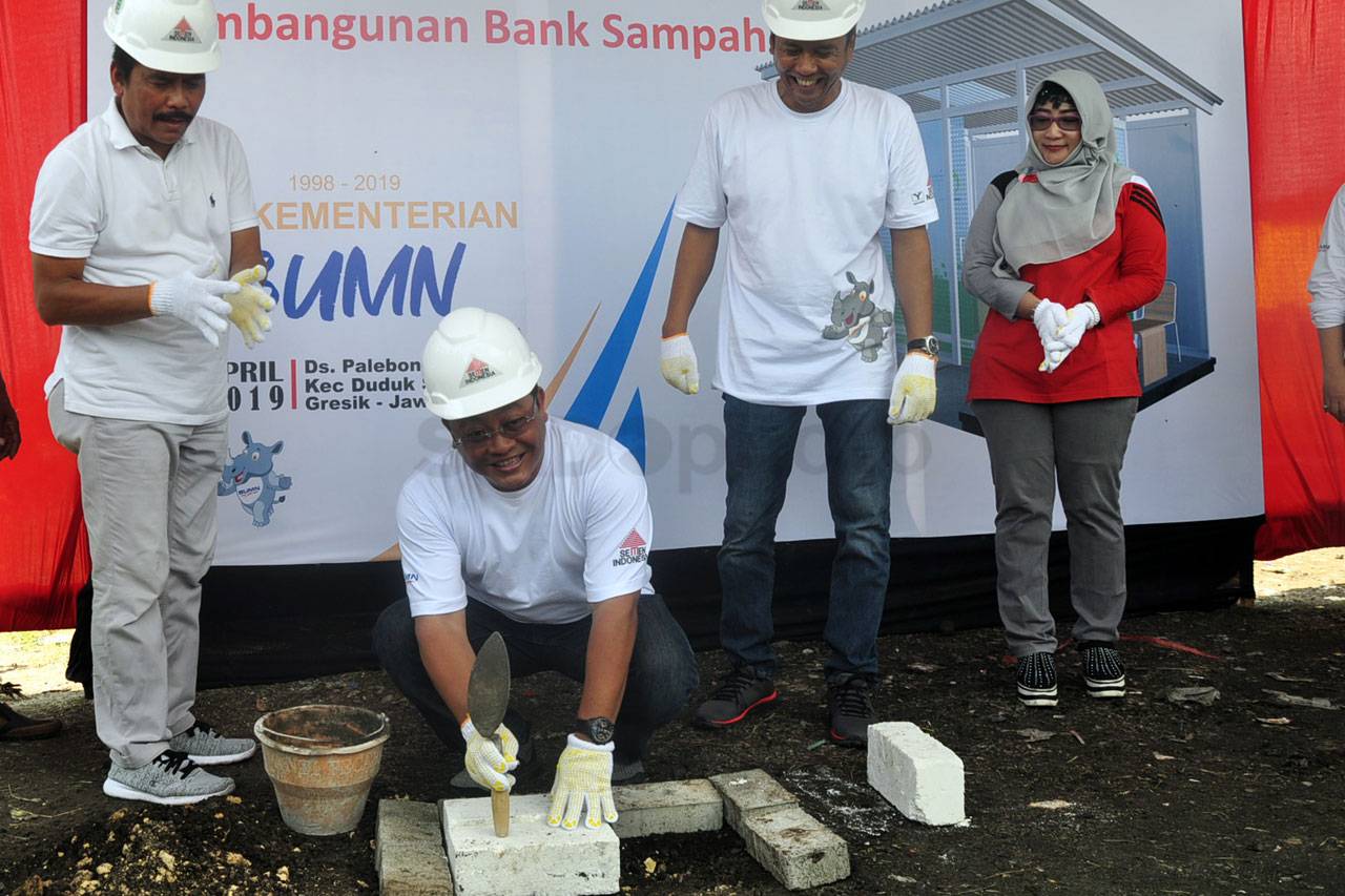 Semen Indonesia Bersih-Bersih...