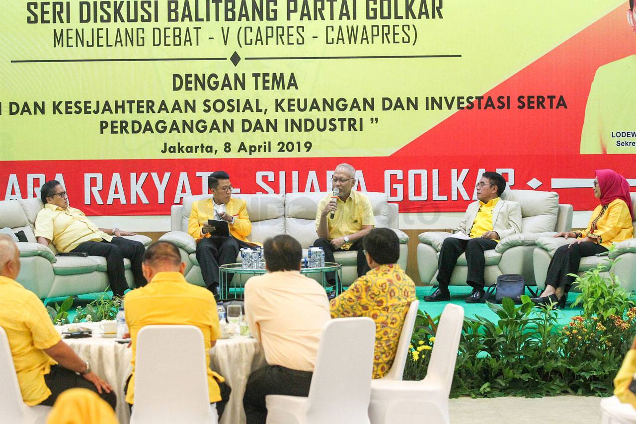 Jelang Debat Kelima...