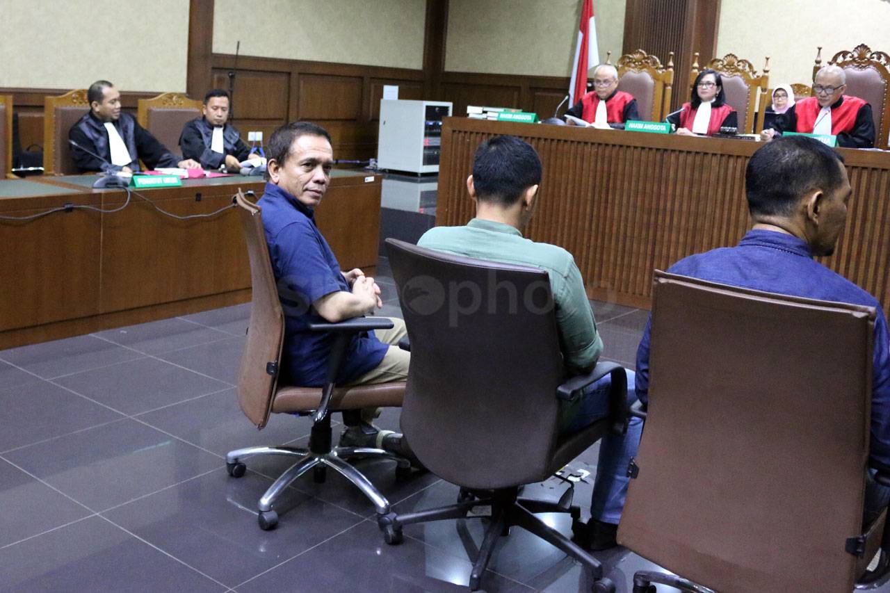 Gubernur Aceh Irwandi...