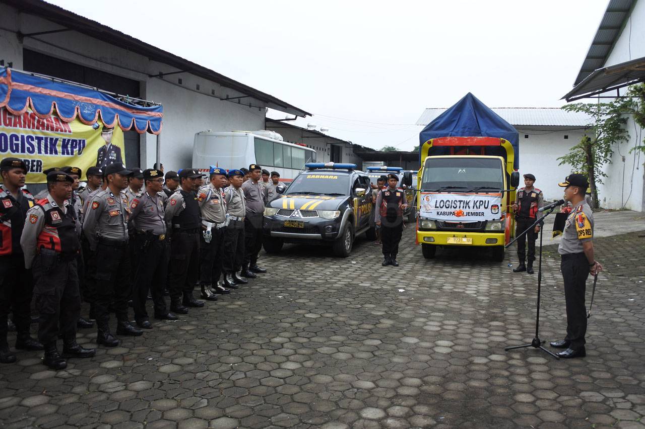 KPU Jember Distribusikan...