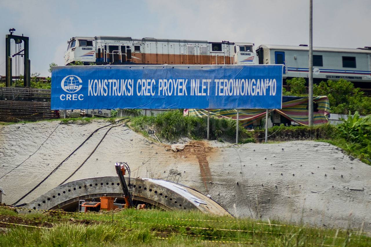 Konstruksi Kereta Cepat...
