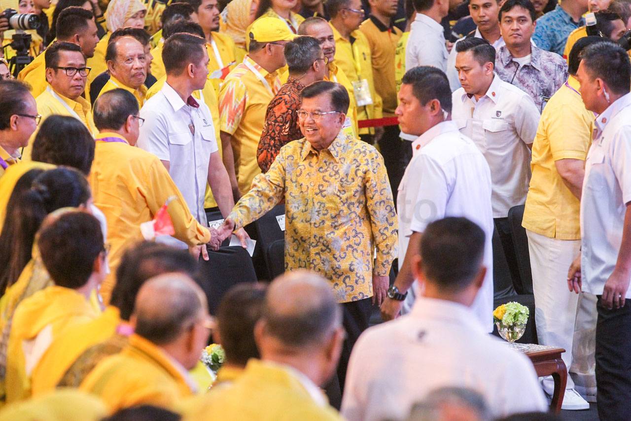 Wapres Jusuf Kalla Hadiri...